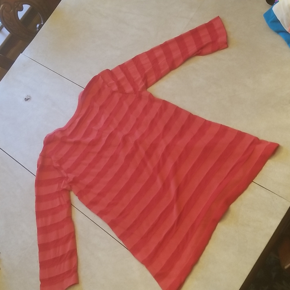 Old Navy Top - Picture 5 of 5